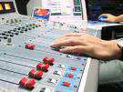 El Ayuntamiento crea una emisora municipal Radio Otura FM