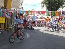 feria en Otura, sábado, 6 sept, 2008, carrera de cintas en bici